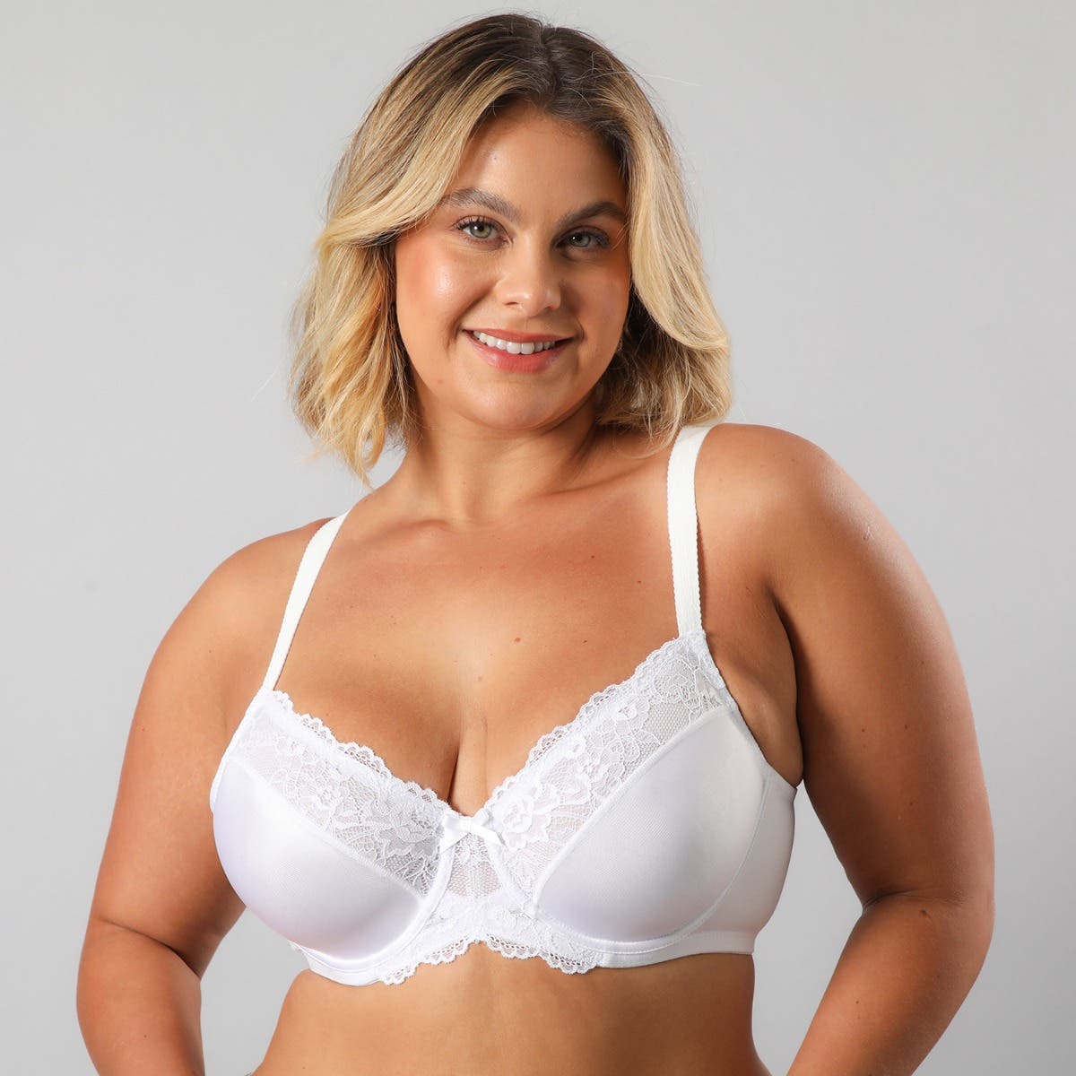 https://www.catalogoflores.cl/media/catalog/product/1/3/13015-1_1.jpg