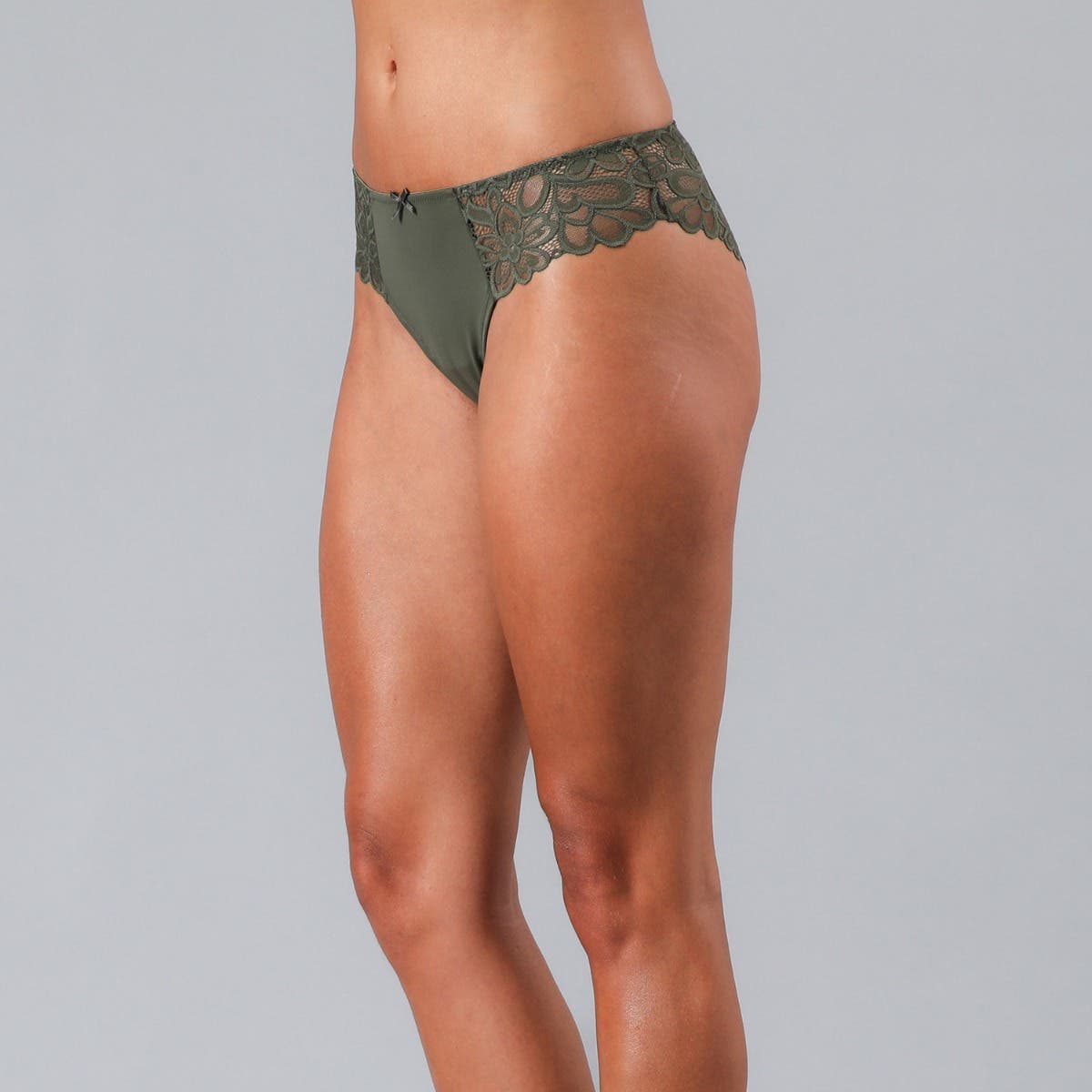 https://www.catalogoflores.cl/media/catalog/product/1/3/13506-235_1.jpg