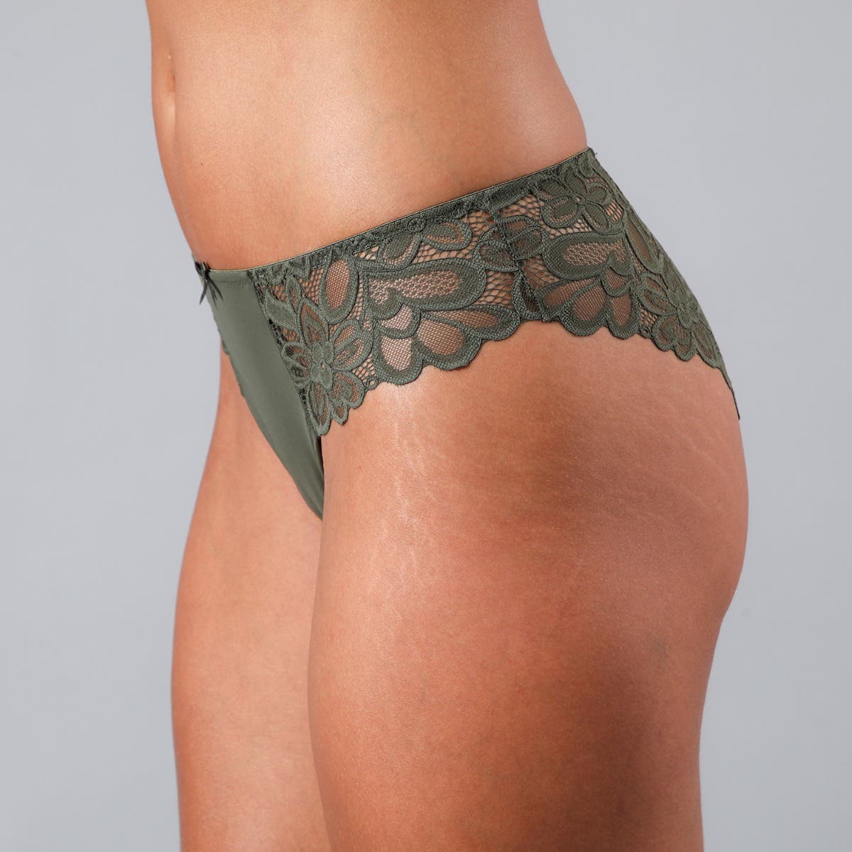 https://www.catalogoflores.cl/media/catalog/product/1/3/13506-235_3.jpg