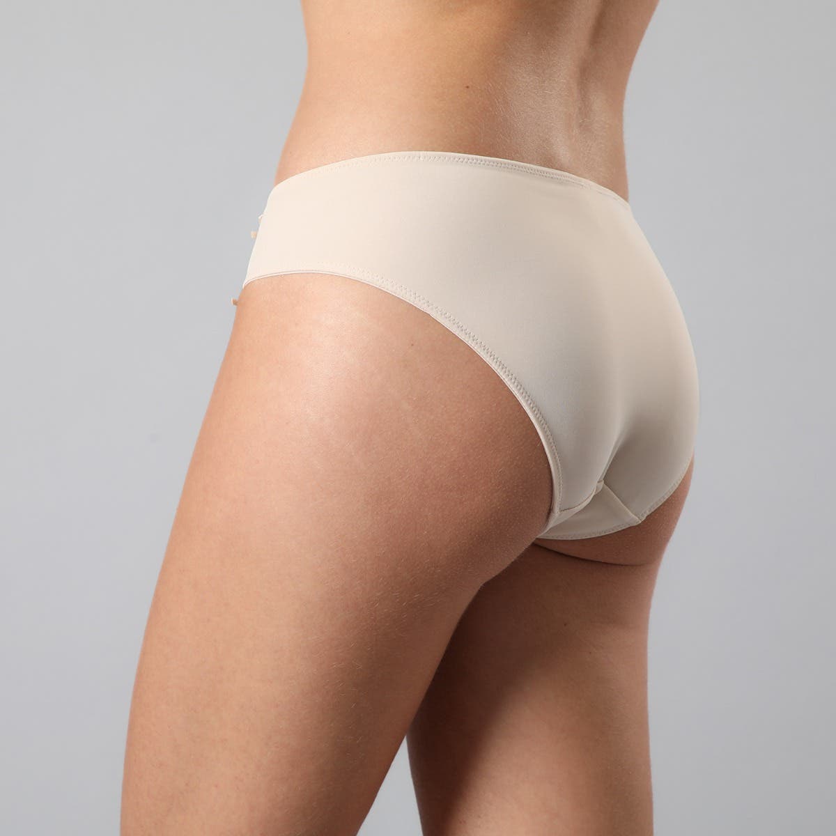 https://www.catalogoflores.cl/media/catalog/product/1/6/1633-135_2.jpg