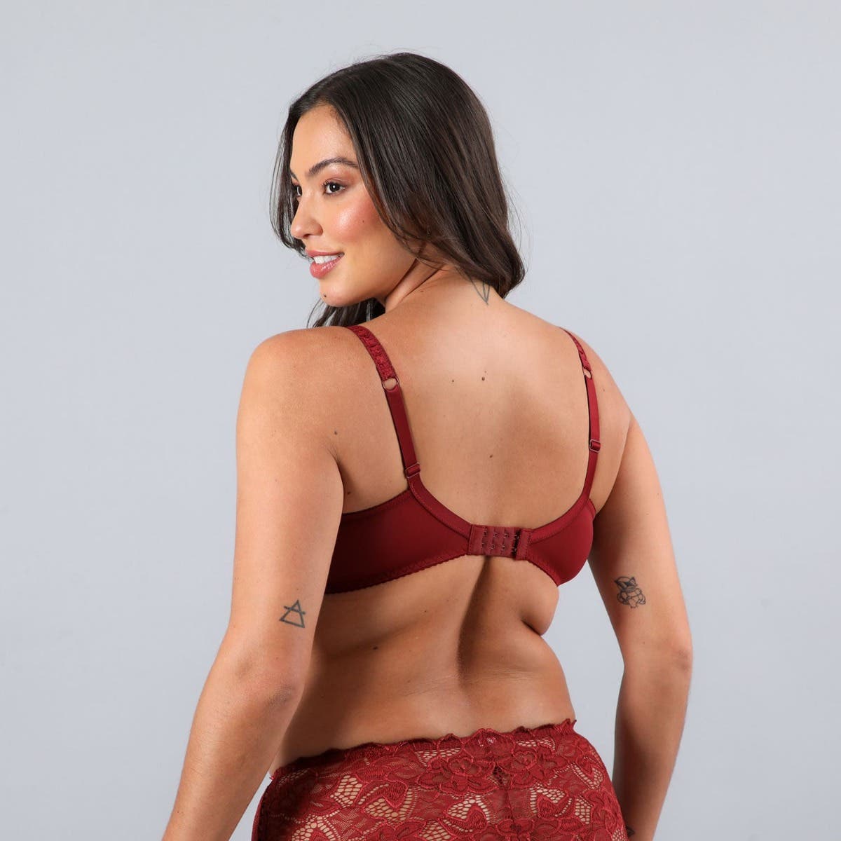 https://www.catalogoflores.cl/media/catalog/product/2/2/2233-234_3_iujy8uz1odimcyof_1.jpg