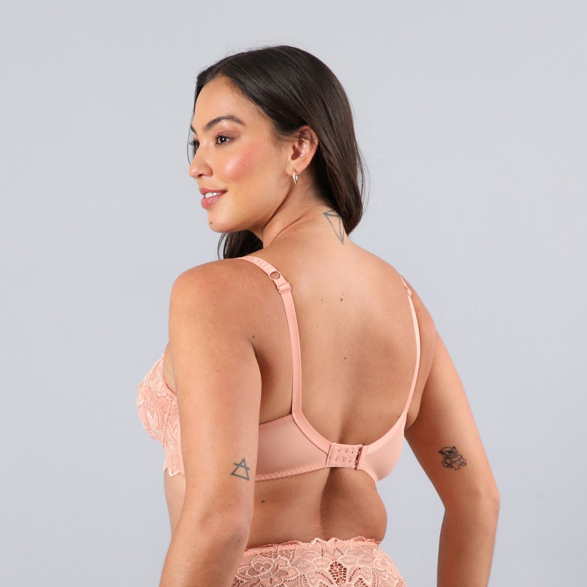 https://www.catalogoflores.cl/media/catalog/product/2/2/2233-241_3.jpg