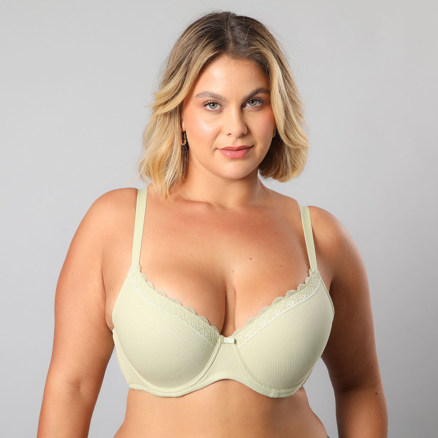 https://www.catalogoflores.cl/media/catalog/product/2/5/25351-226_2_a9nixii7dn2fe90z.jpg