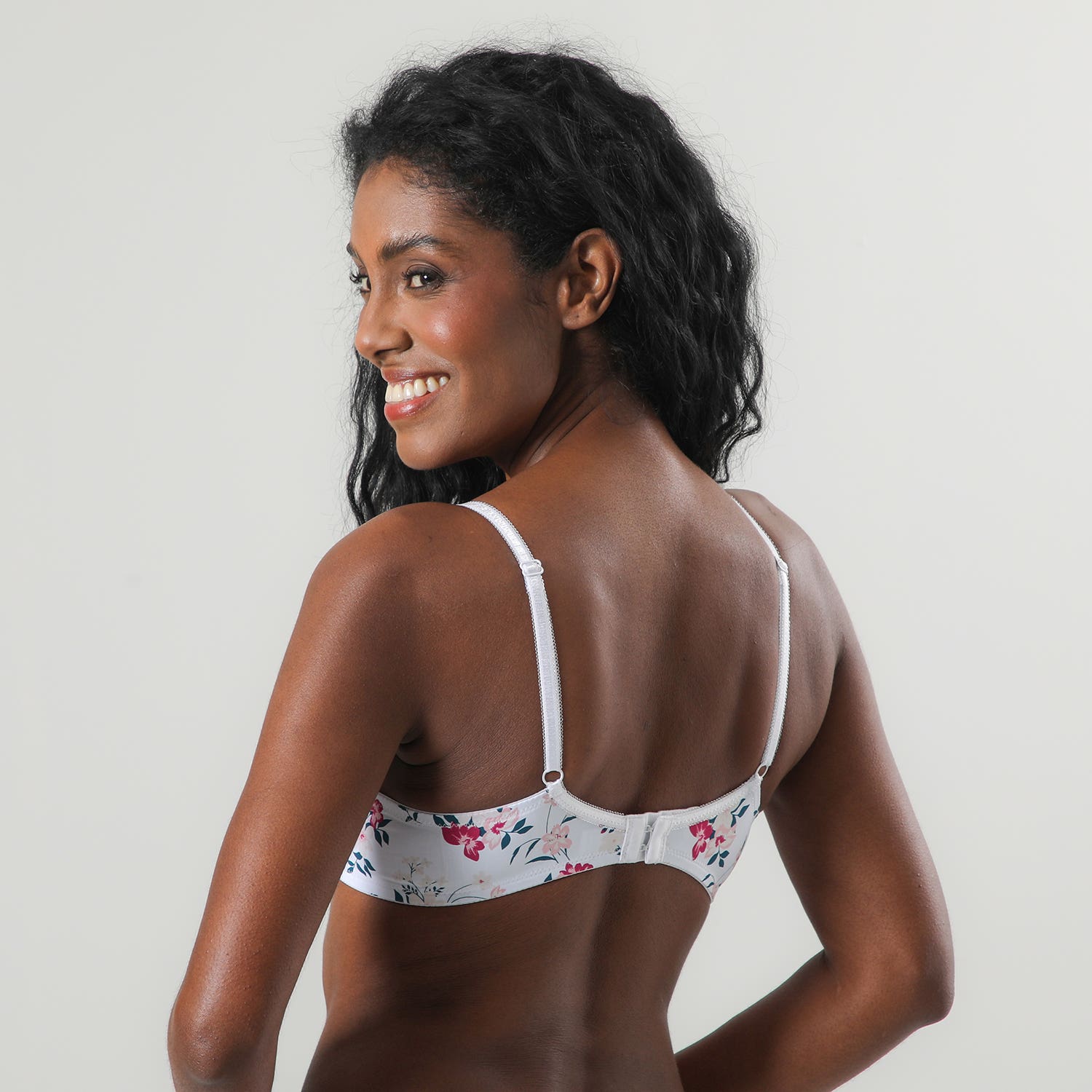 https://www.catalogoflores.cl/media/catalog/product/2/5/25392-233_4_brkyrgagrt5vunbx.jpg