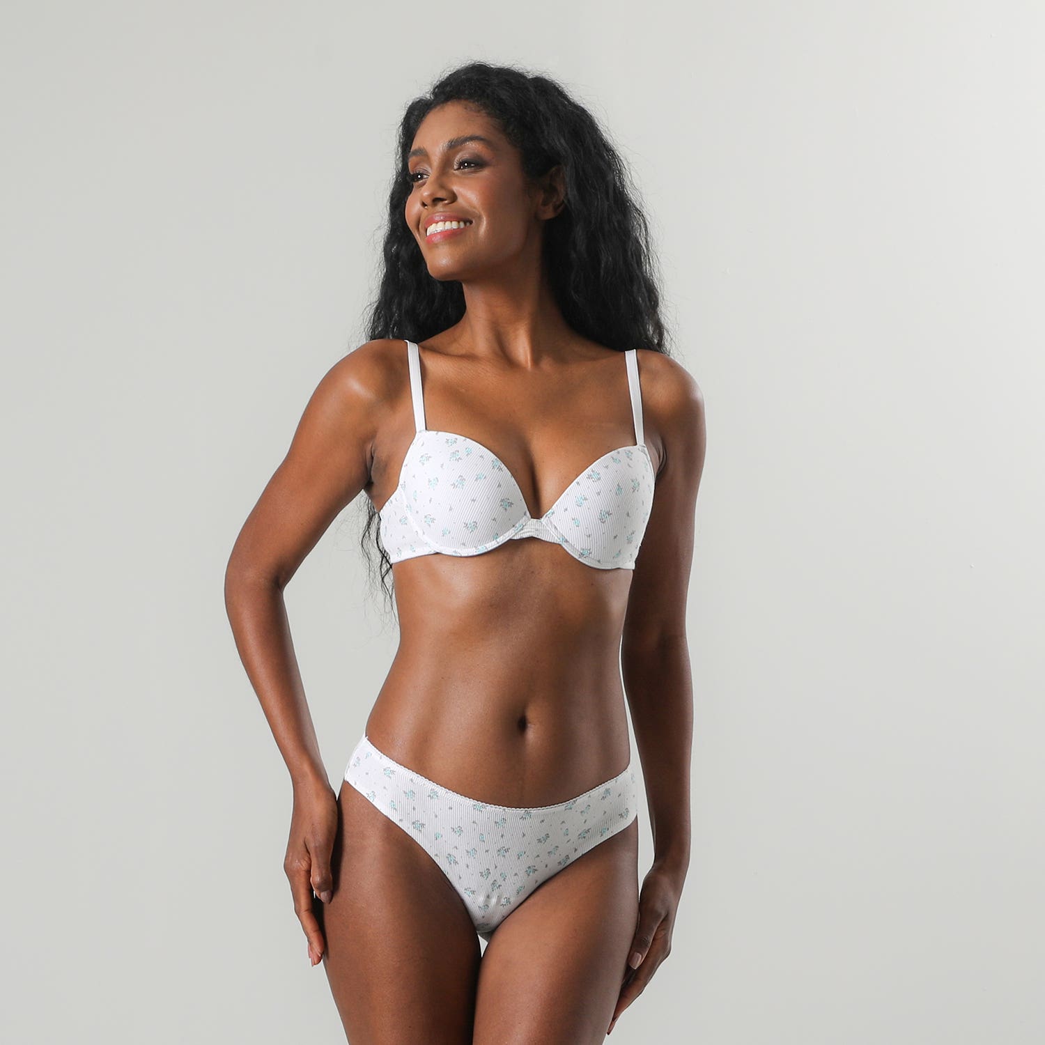 https://www.catalogoflores.cl/media/catalog/product/2/5/25414-1_2_7weau31xfoztbtx3.jpg