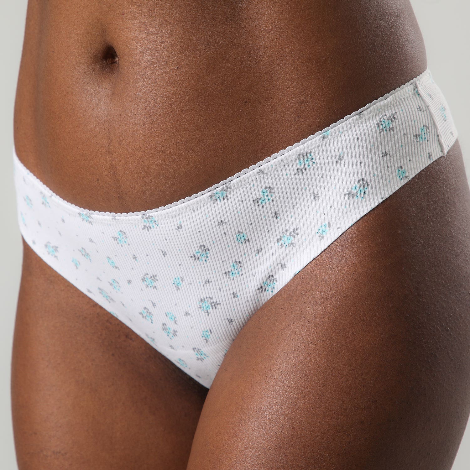 https://www.catalogoflores.cl/media/catalog/product/2/5/25415-1_4_b9n82s5ghmv21wxg.jpg