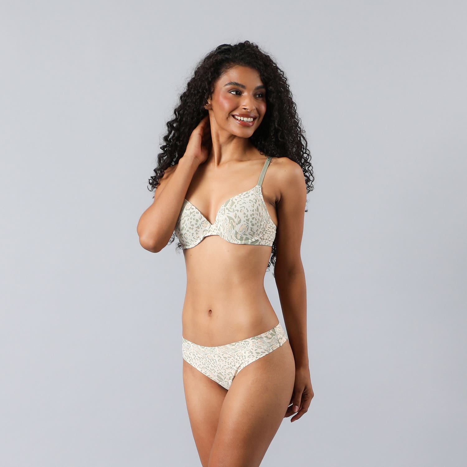 https://www.catalogoflores.cl/media/catalog/product/2/5/25552-235_2_29guvlp9k8qxdhia.jpg