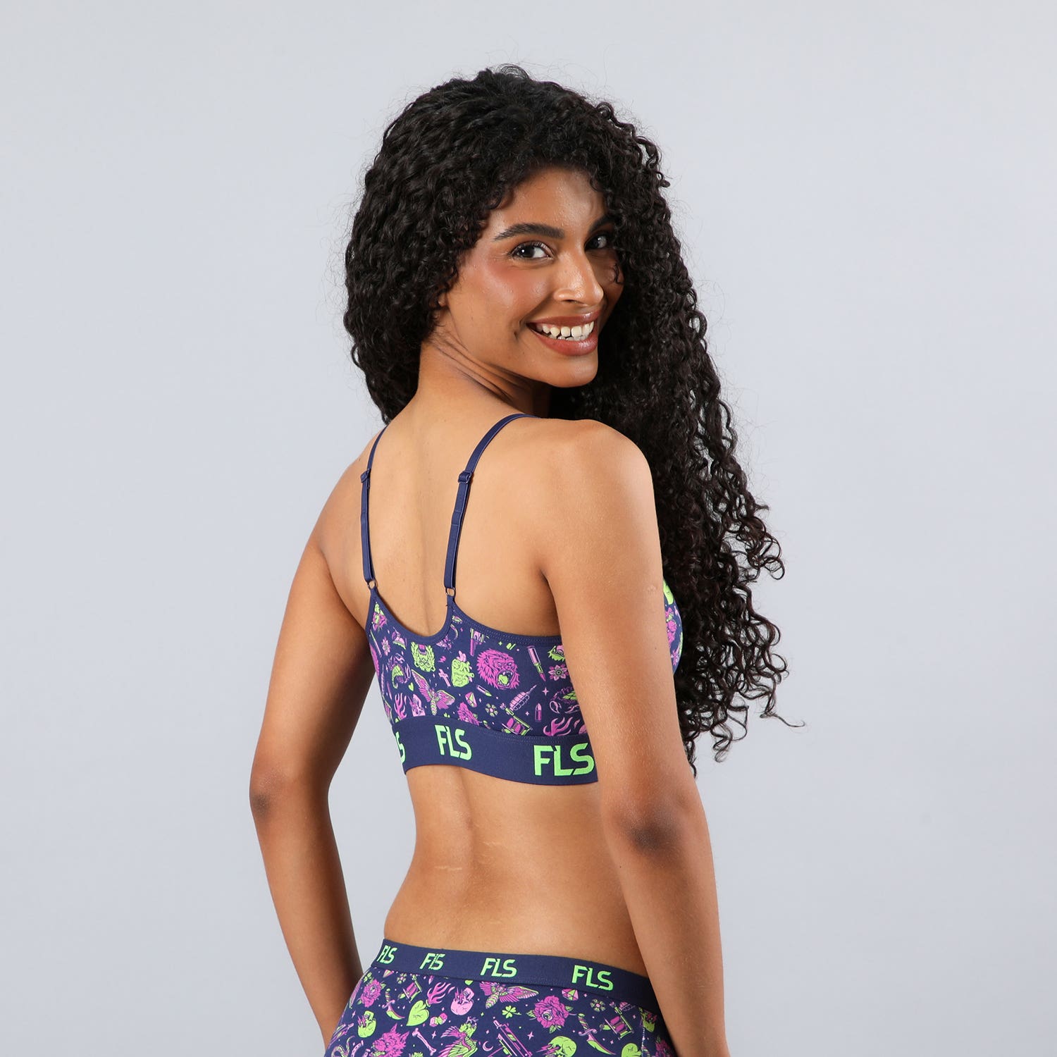 https://www.catalogoflores.cl/media/catalog/product/2/5/25580-196_3_9vmzqrgp86rwmux0.jpg