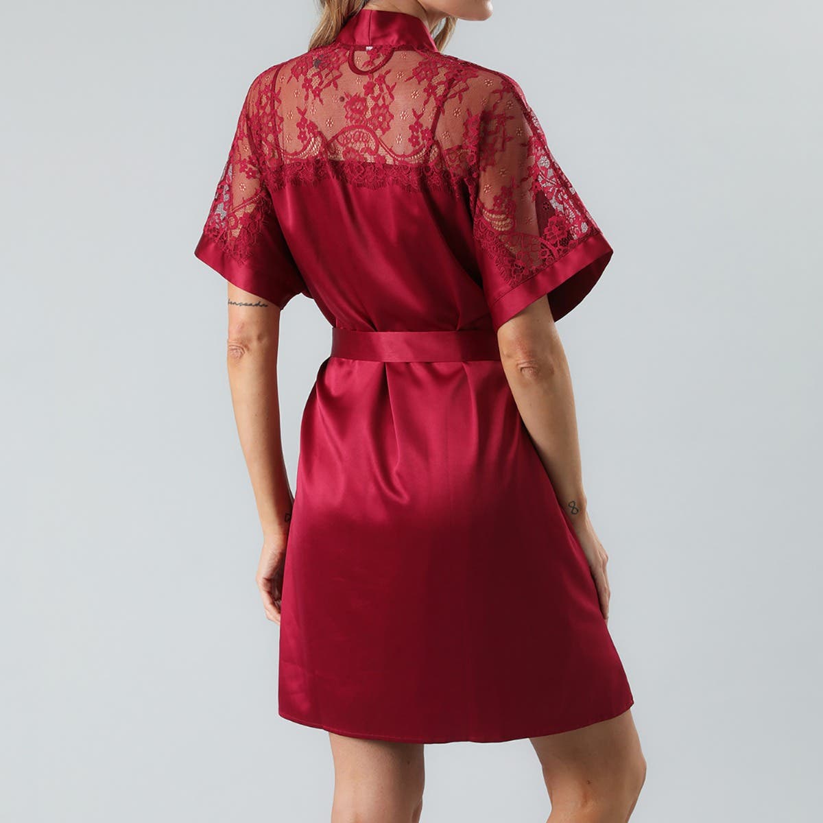 https://www.catalogoflores.cl/media/catalog/product/3/3/33064-180_3_1.jpg