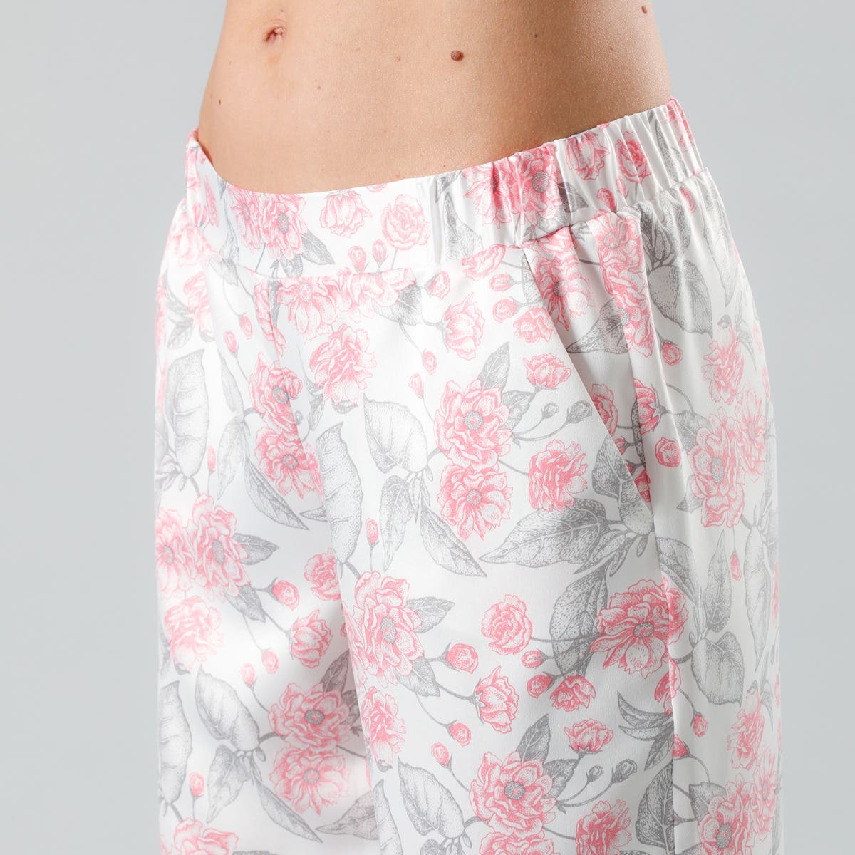 https://www.catalogoflores.cl/media/catalog/product/3/3/33068-183_4.jpg