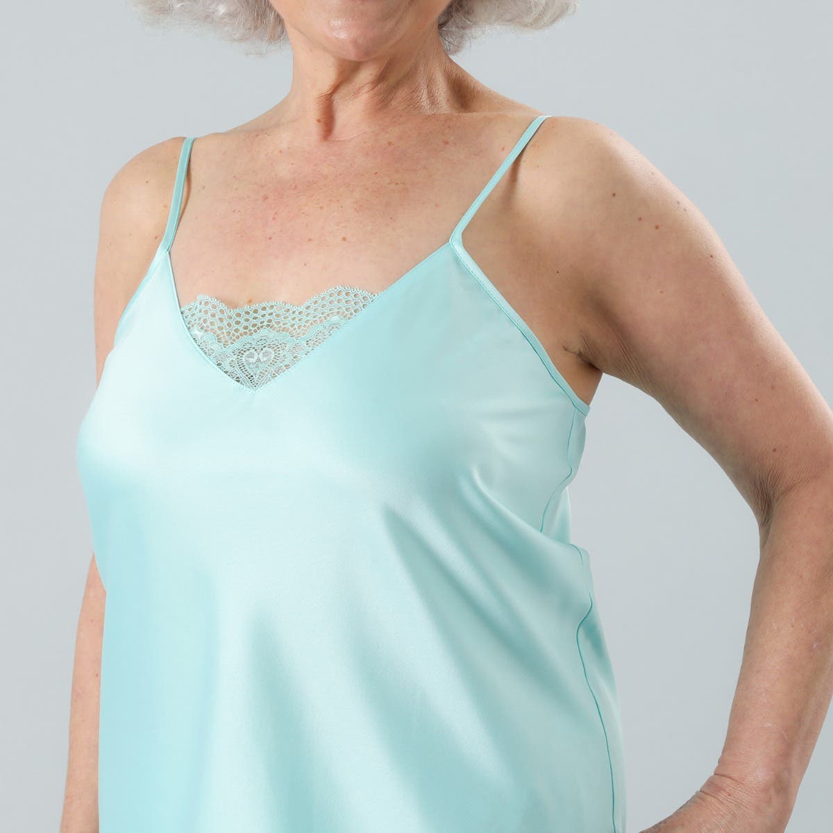 https://www.catalogoflores.cl/media/catalog/product/3/3/33068-187_2_1.jpg