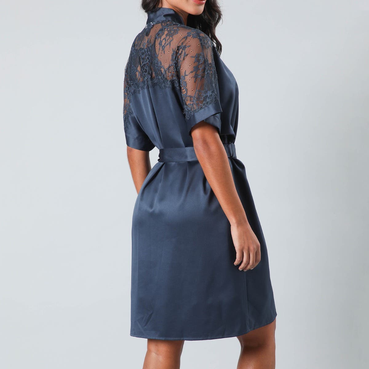 https://www.catalogoflores.cl/media/catalog/product/3/3/33346-203_2.jpg