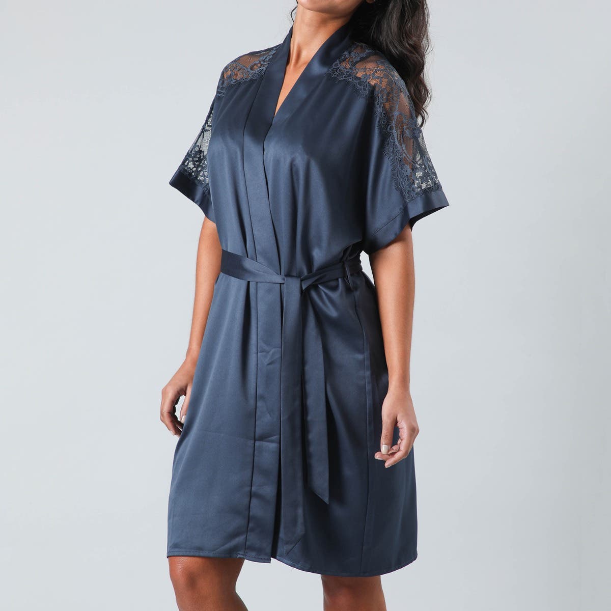 https://www.catalogoflores.cl/media/catalog/product/3/3/33346-203_3.jpg