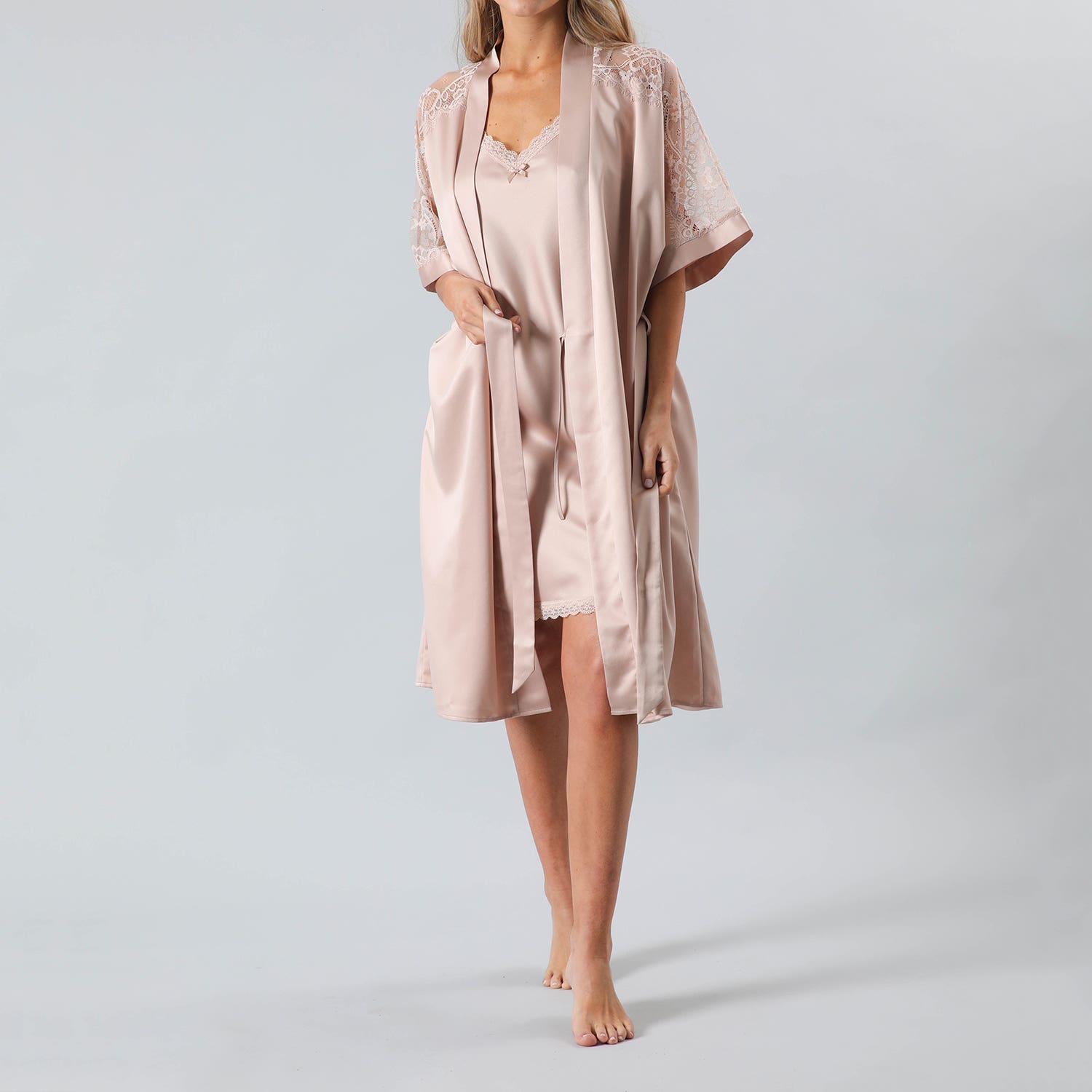 https://www.catalogoflores.cl/media/catalog/product/3/3/33346-206_1_ftt0fja0qdjhbp6n.jpg
