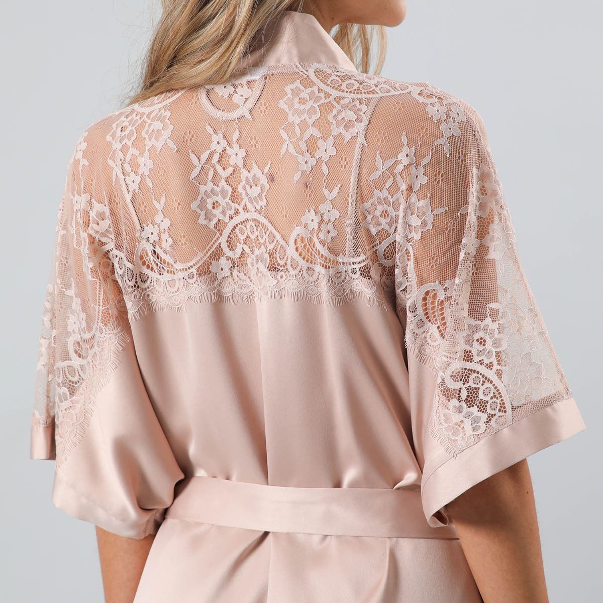 https://www.catalogoflores.cl/media/catalog/product/3/3/33346-206_5.jpg