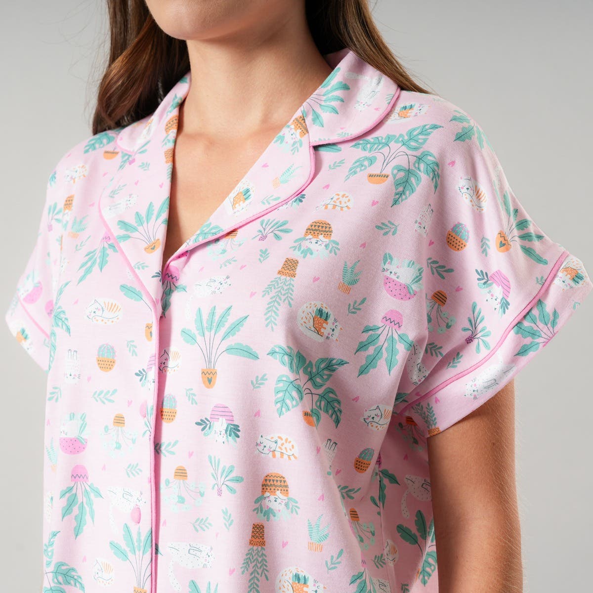 https://www.catalogoflores.cl/media/catalog/product/3/3/33550-230_3.jpg
