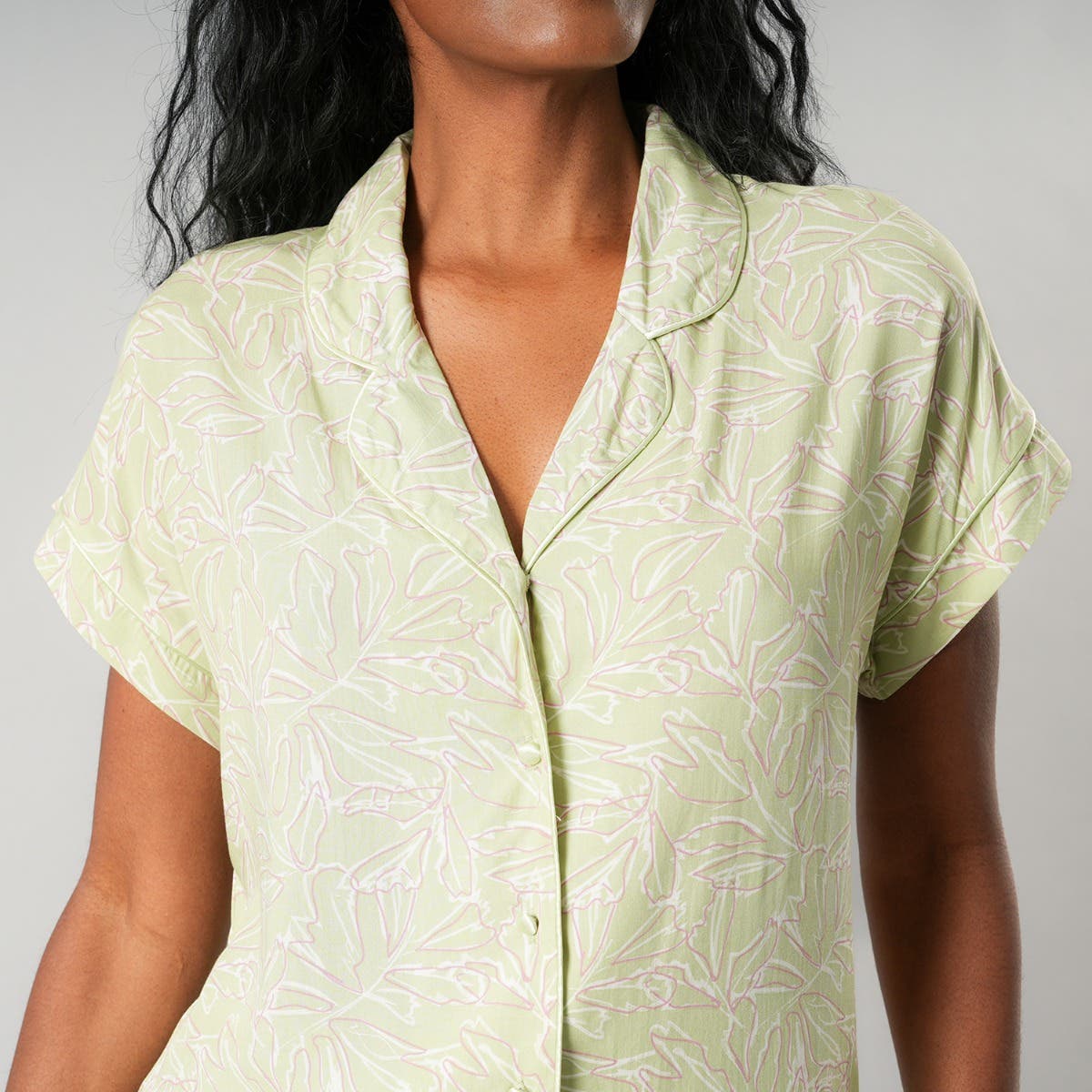 https://www.catalogoflores.cl/media/catalog/product/3/3/33579-226_3.jpg