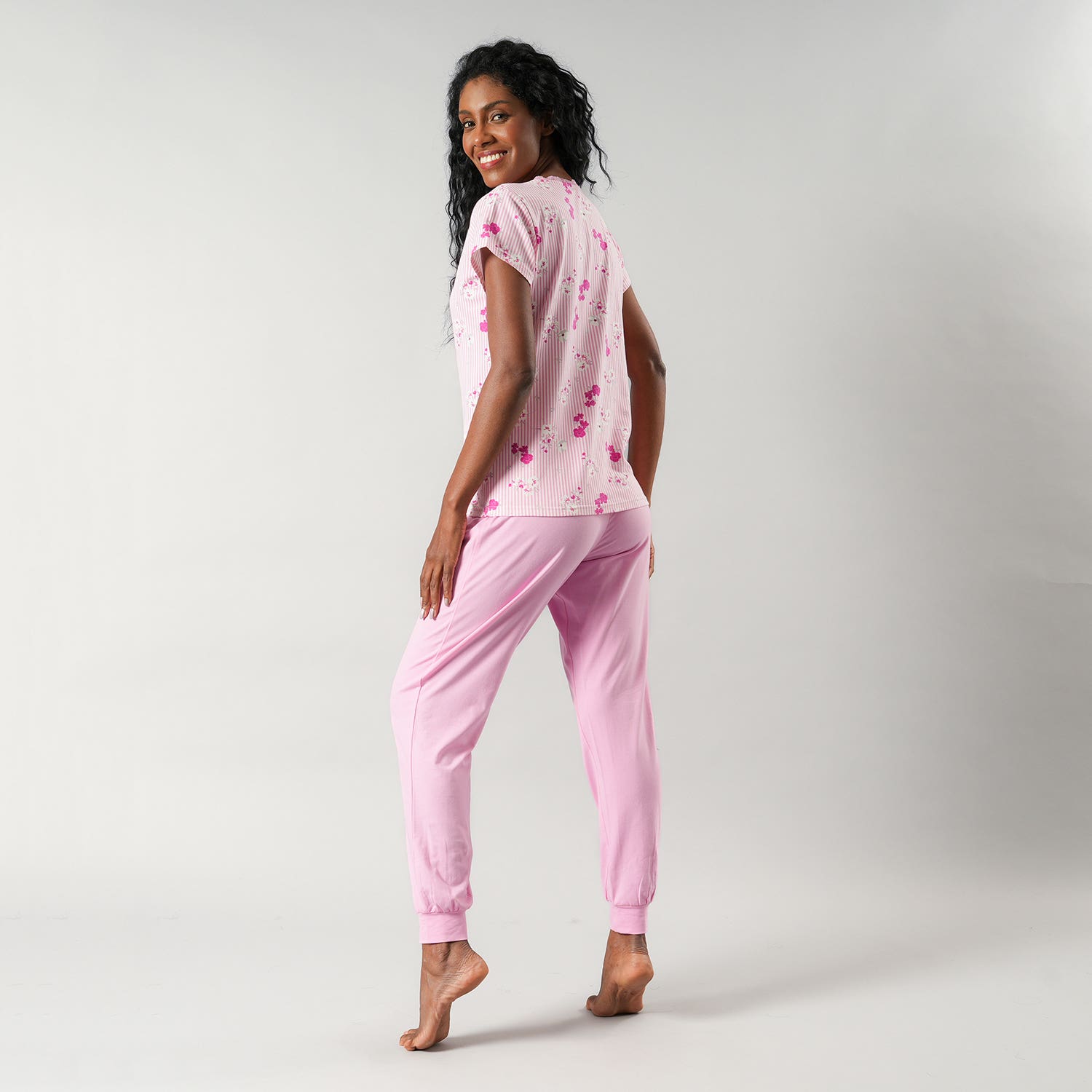 https://www.catalogoflores.cl/media/catalog/product/3/3/33581-223_2_6l9snmielbgdlpyf.jpg