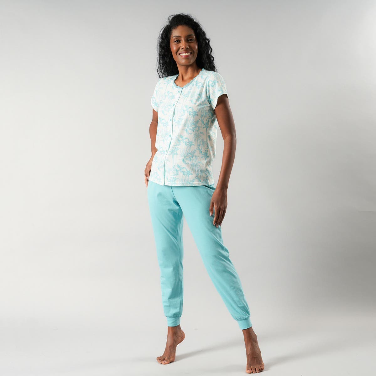 https://www.catalogoflores.cl/media/catalog/product/3/3/33581-58_2.jpg