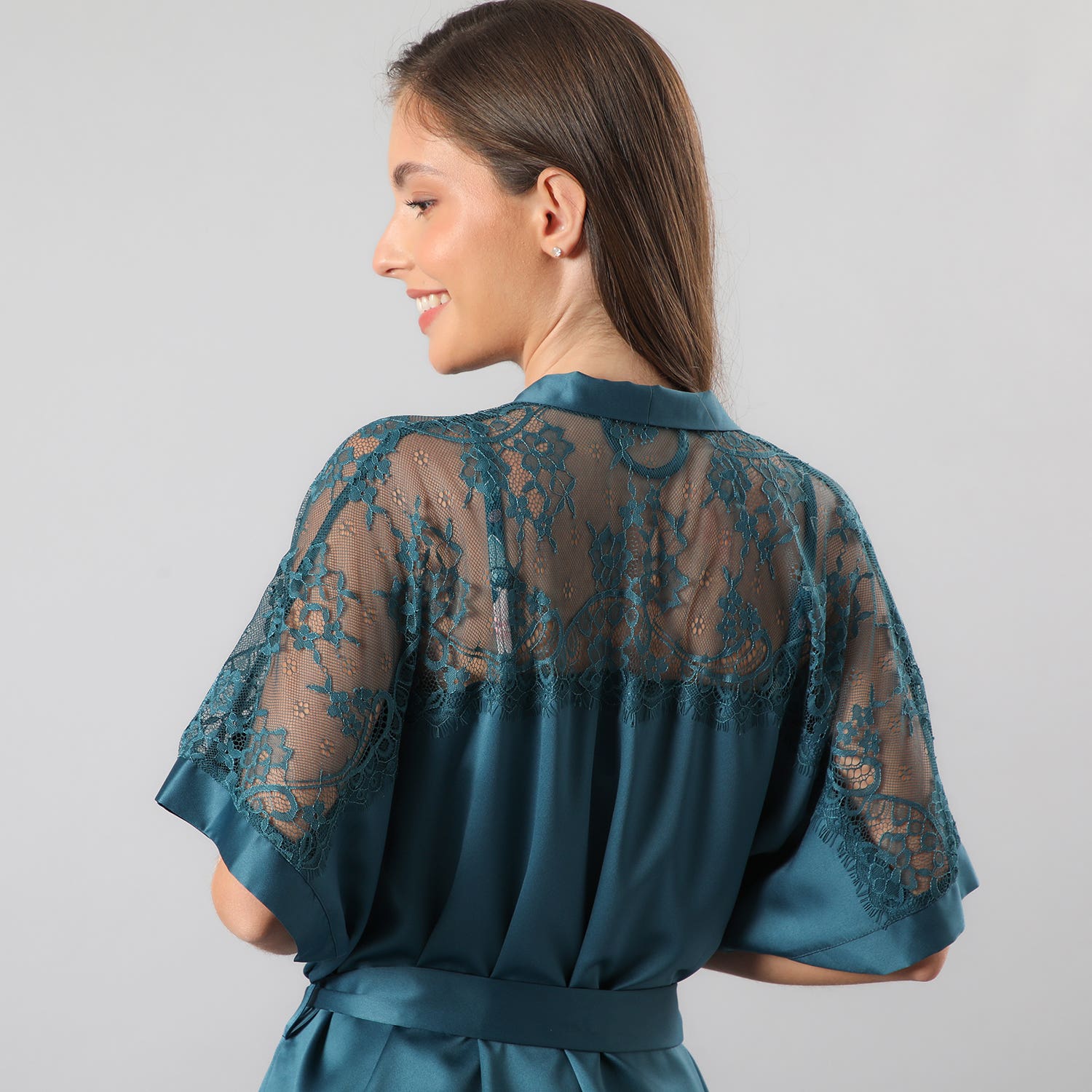 https://www.catalogoflores.cl/media/catalog/product/3/3/33595-222_4_asrumfa2pgqcatw6.jpg