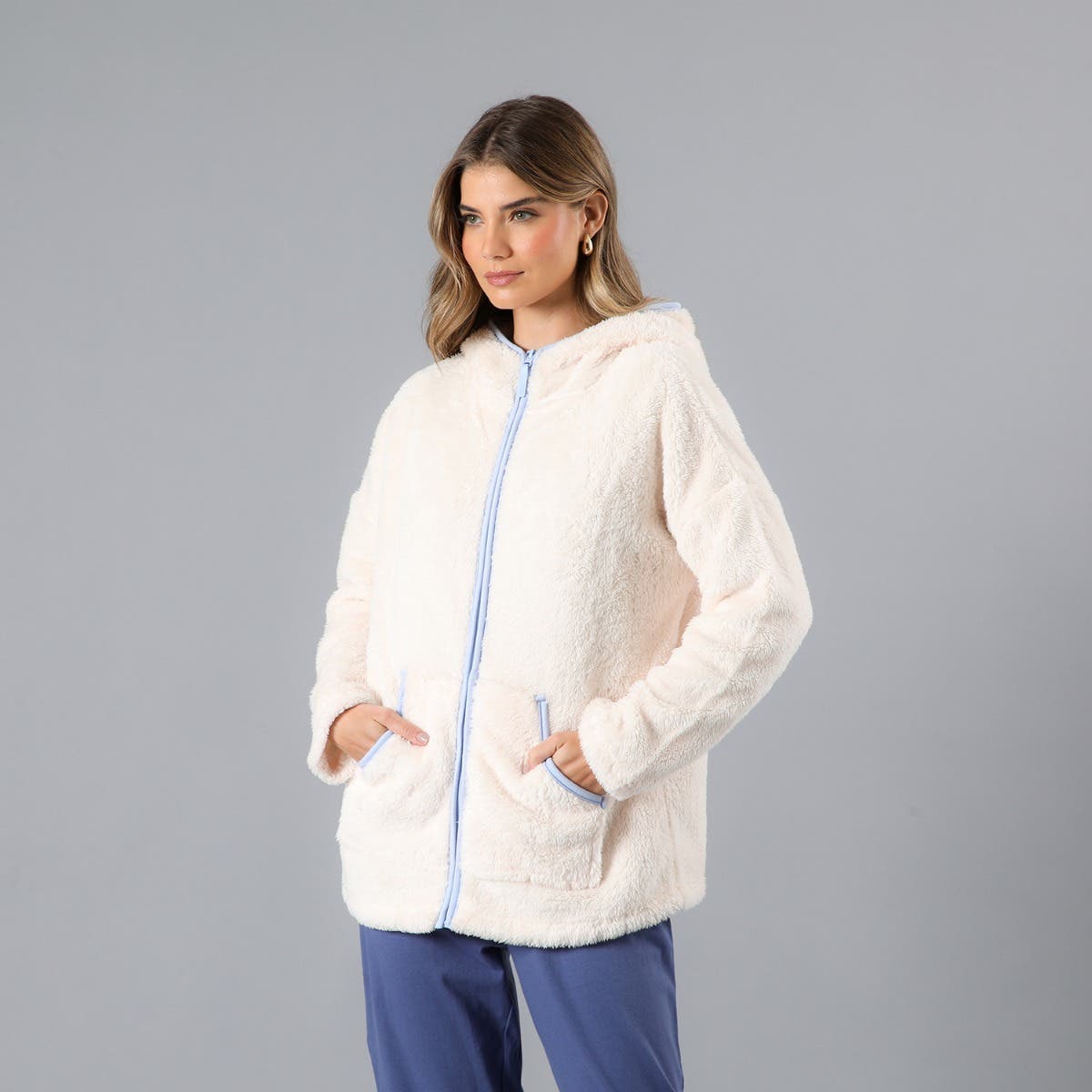 https://www.catalogoflores.cl/media/catalog/product/3/3/33751-17_1.jpg