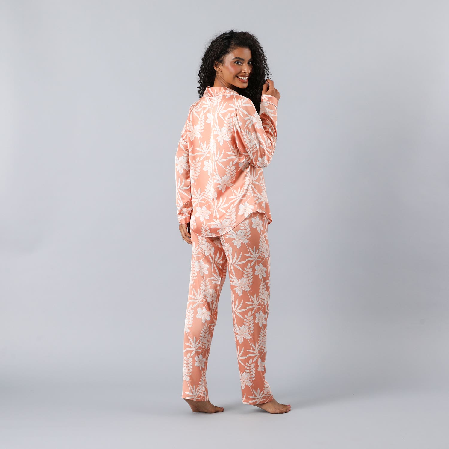 https://www.catalogoflores.cl/media/catalog/product/3/3/33760-241_2_wyuqhoeugrshfjcr.jpg