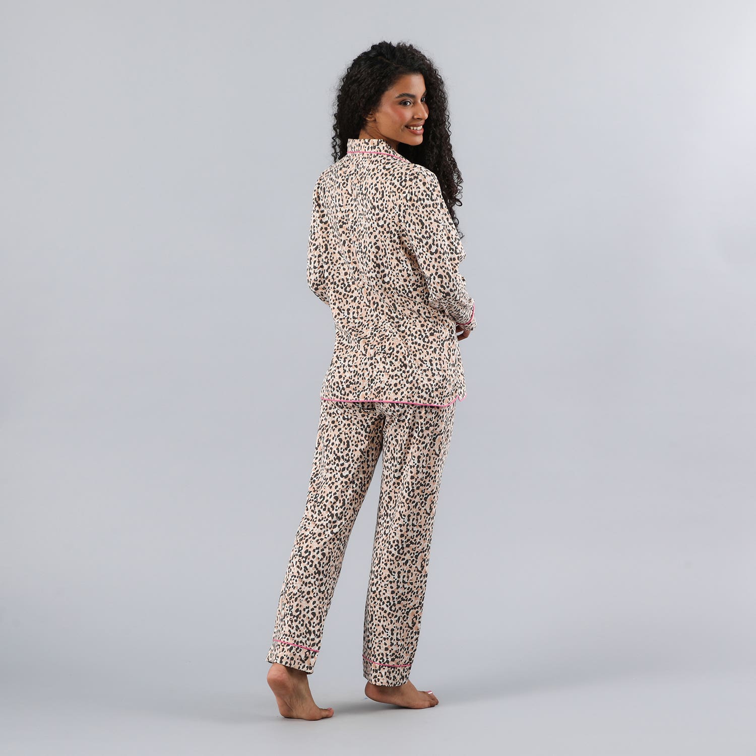 https://www.catalogoflores.cl/media/catalog/product/3/3/33770-236_2_ogo4qul0kxw2lscg.jpg