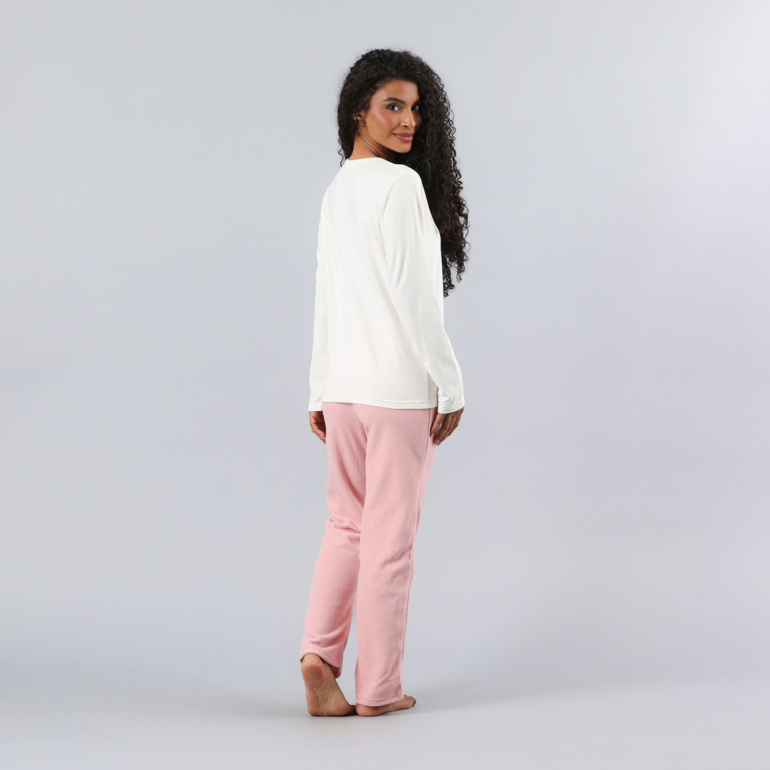 https://www.catalogoflores.cl/media/catalog/product/3/3/33775-237_2_uacxlijupuqpcbqe.jpg