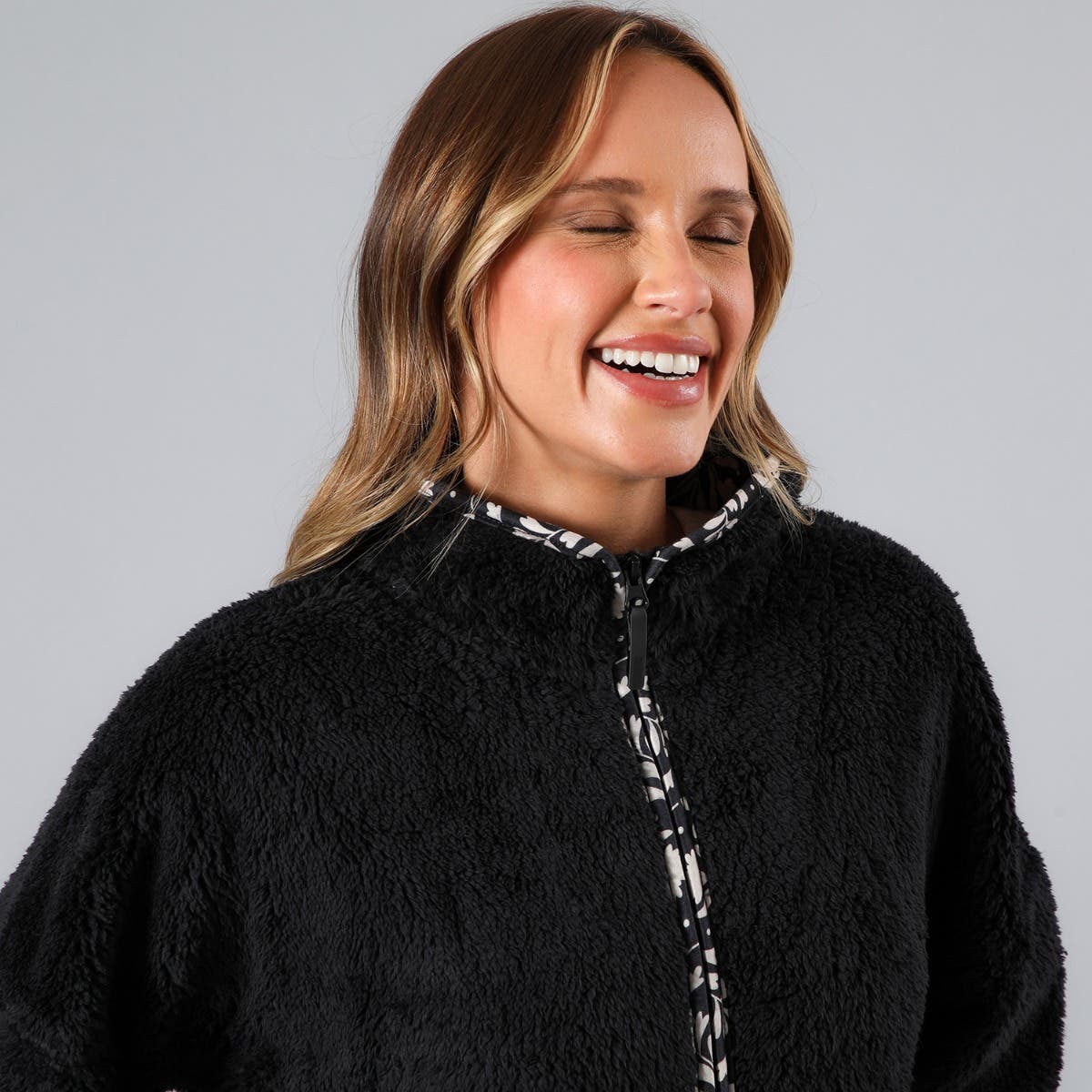 https://www.catalogoflores.cl/media/catalog/product/3/3/33778-2_3.jpg