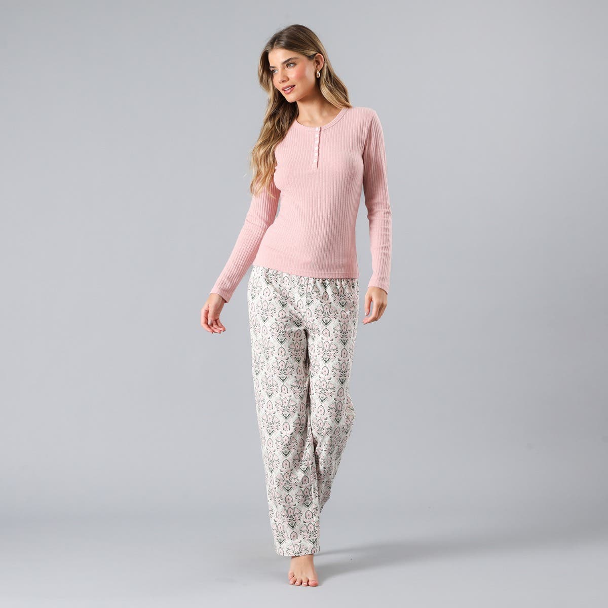 https://www.catalogoflores.cl/media/catalog/product/3/3/33780-237_1.jpg