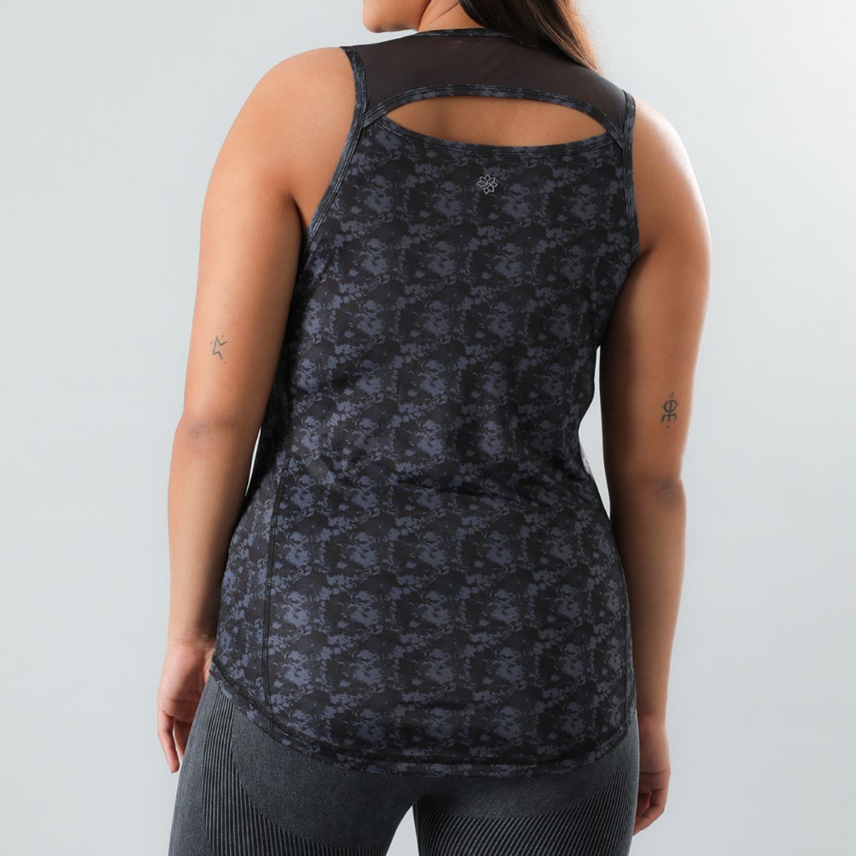 https://www.catalogoflores.cl/media/catalog/product/5/0/50354-2_33_1_.jpg