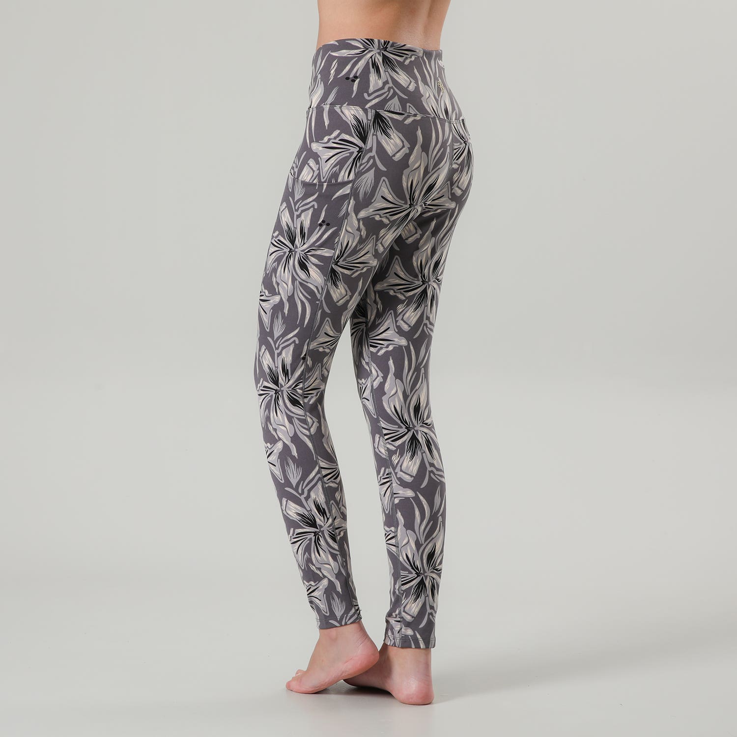 https://www.catalogoflores.cl/media/catalog/product/5/0/50645-67_2_wqlqb1veqj5rystb.jpg